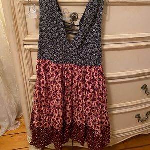 Adorable and flattering dress with tie back!